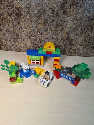 Lego Duplo 6136 My First Zoo Missing A Few Pieces