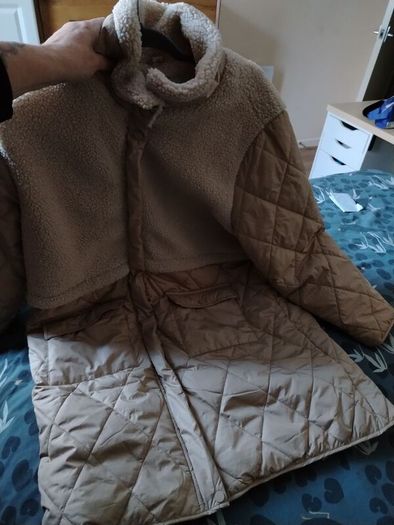 beautiful new designer carraig Donn coat