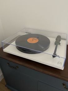 Rega Planar 1 Turntable