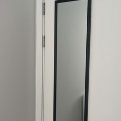 door-hanging mirror
