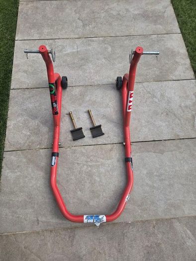 Paddock stand