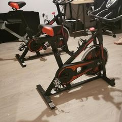 Exercise spinning bikes