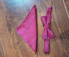 Boys wine dickiebow and pocket square