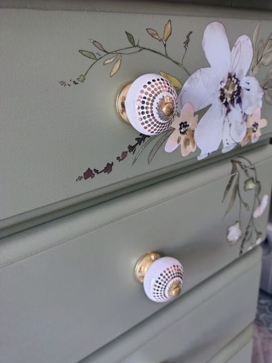 Tall Boy Chest of Drawers