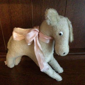 Vintage Small Lamb collectable toy