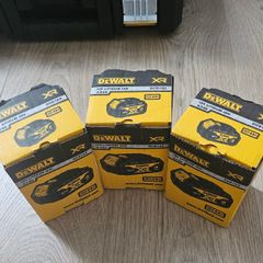 DeWalt DCB182 4Ah XR 18V Battery