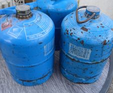 2 Camping Gaz 907 Cylinder