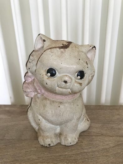 Hubley Cast Iron Kitten Vintage Bank Money Box