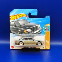 Hot Wheels Mercedes-Benz 500 E, new.