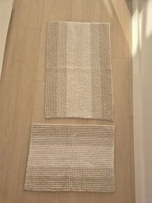 Bathroom rugs