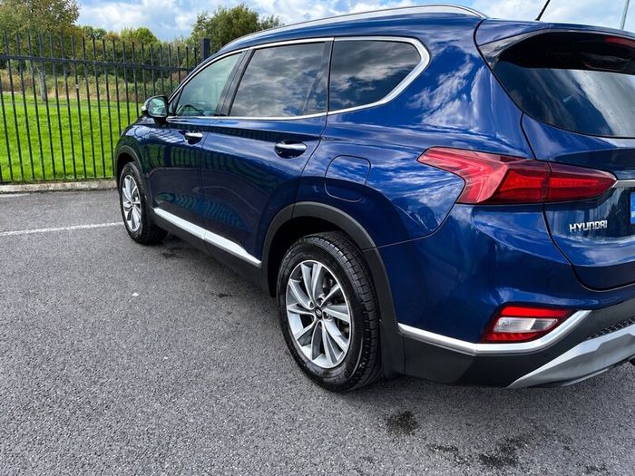 Hyundai Santa Fe 2WD Executive Plus 5DR