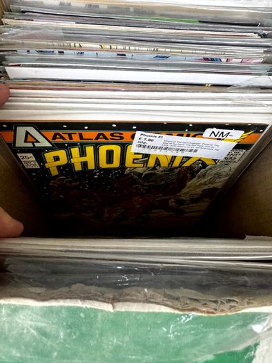 Marvel, DC & Indie Medium Comic Box w 180 comics for Sale