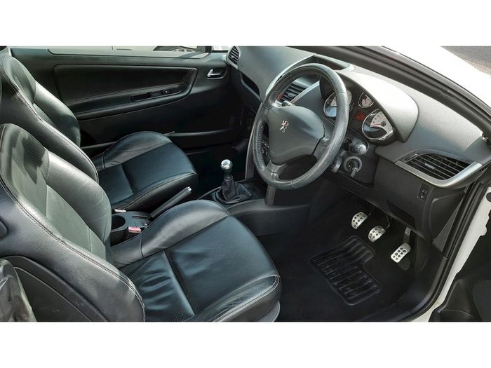 2007 Peugeot 207