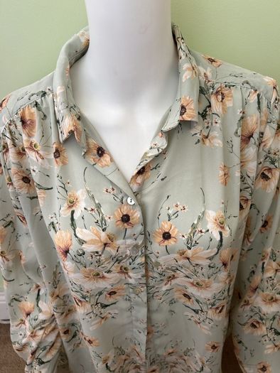 H&M flower blouse