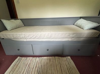 Hemnes Bed