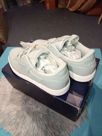 ladies Reebok shoes 3.5(36)