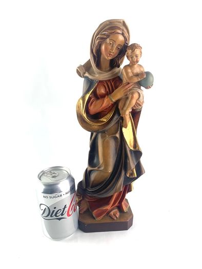 Vintage wooden Madonna and baby Jesus figurine
