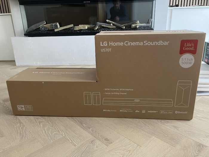 LG Home cinema soundbar - Model US70TR