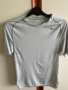 Nike Fit Sport Top