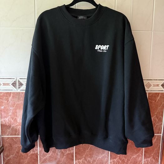 White Fox Oversized Sweatshirt - Size L/XL