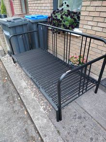 2 beds for free