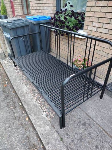 2 beds for free