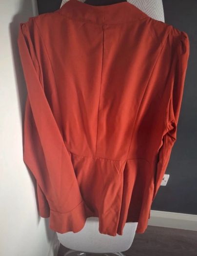 Ladies Blouse Brand New Size L..