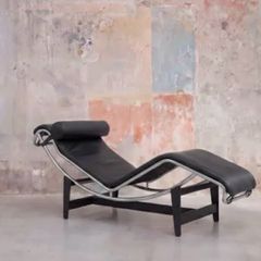 LC4 Le Corbusier Chaise Longue