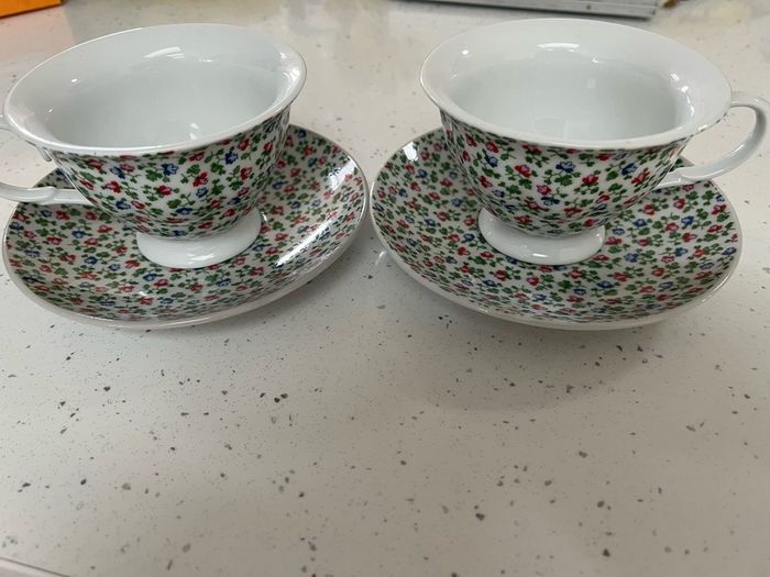 Teacups and saucers