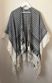 NEW LOOK Boho Ethnic Pashmina Shawl Scarf Wrap Over!