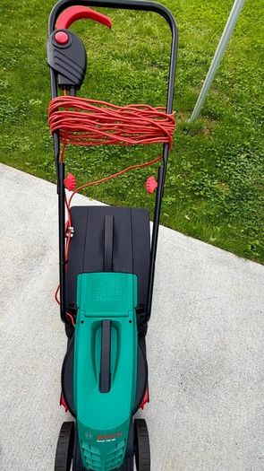 Bosch Rotak 320 ER Electric Lawn Mower