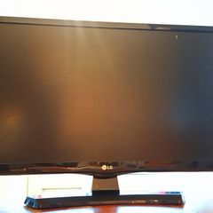 LG TV 22" with Remote / Power cable.  Only E79