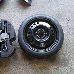 Nissan Note Tail lights and mirrors and spare wheel kit
