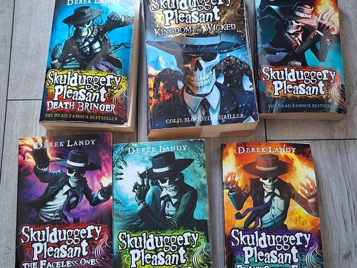Derek Landy books