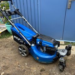 Lawn mower (360 zero turn Hyundai)