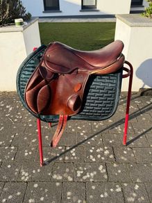 Berney's Grand Prix Olympic Saddle - 17in, Havana Brown, MW