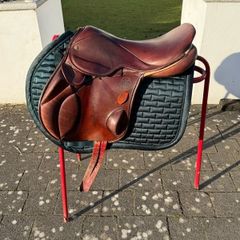 Berney's Grand Prix Olympic Saddle - 17in, Havana Brown, MW