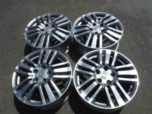 Honda elysion 17" wheels WANTED