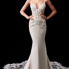 Enzoani Pearl Wedding Dress
