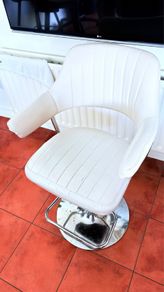 bar stool