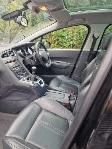 2017 Peugeot 5008