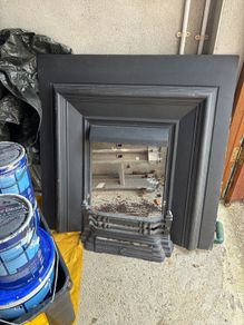 Fireplace surround & grate