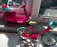 Barbie bike & moped