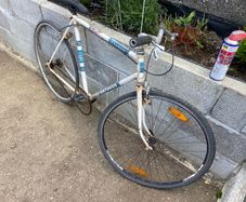 Fixie bike for sale.