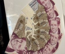20 pound banknotes Irish circulated year 1995 -1999 at 30 euro each