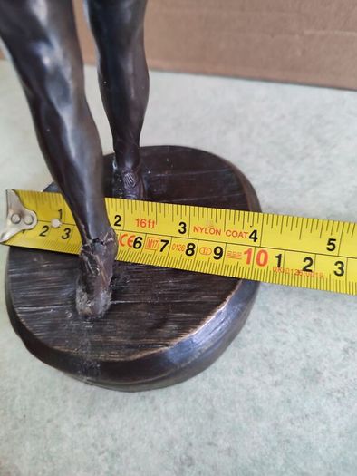 Vintage Genesis Fine Art Cold 27 CM. TALL Cast Bronze Resin Lady