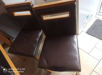 Chairs x8