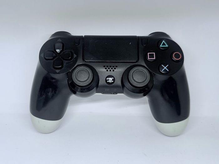 Refurbished used ps4 controller