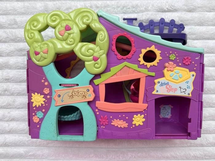 LPS Littlest Pet Shop Clubhouse Tree House Used Please see photos