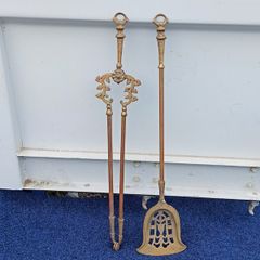 Large Victorian-style ornate brass fire tools pair of tongs & fireplace shovel  Length 80cm